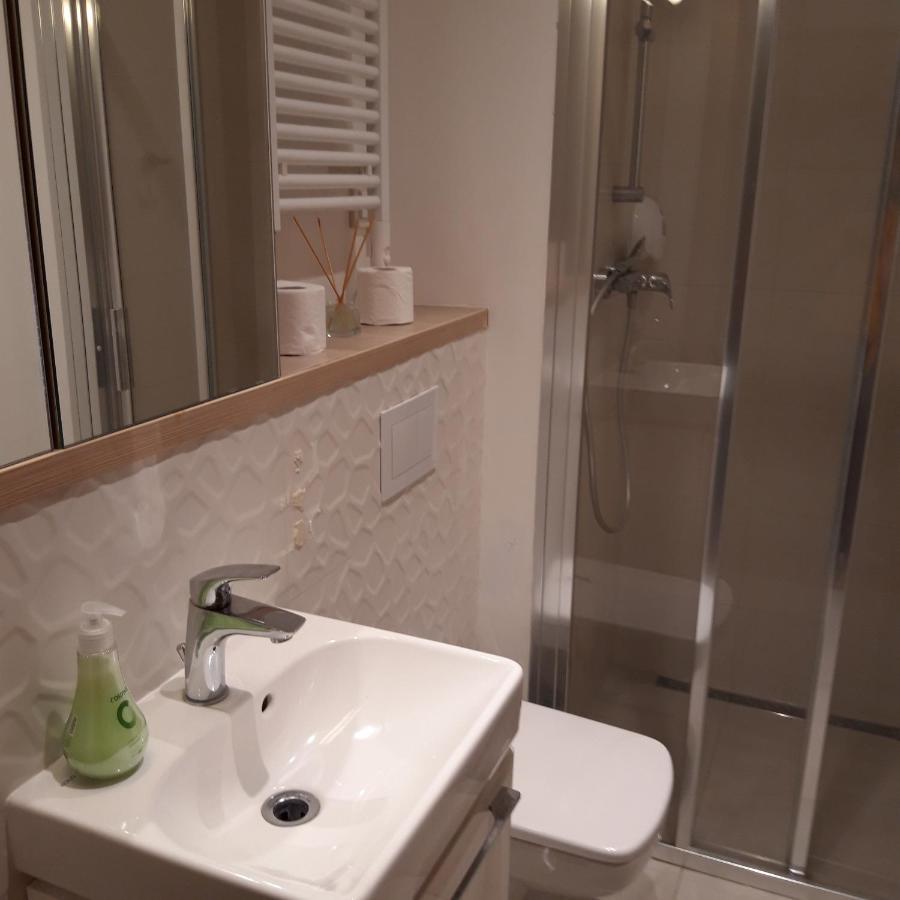 ורשה Yaroslav Apartments מראה חיצוני תמונה